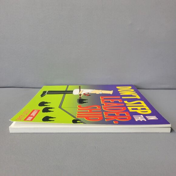 Delbert: Don't Step In The Leader-Ship Book Comics 1999 Scott Adams Paperback - Picture 8 of 10